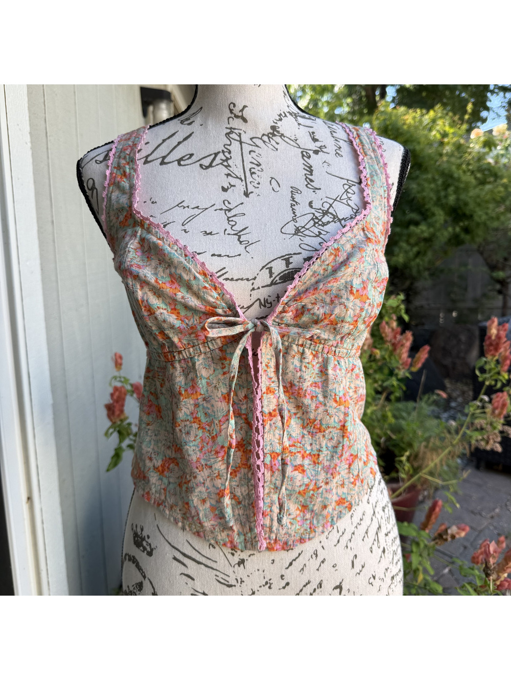 American Eagle Tie Top Fairy Coquette Floral Pink Orange Green Lace Cami XS